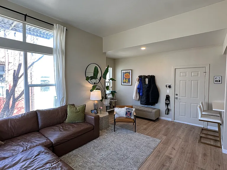 2818 Syracuse St #221 — Photo 16