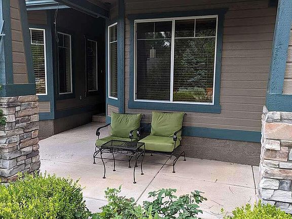 3rd image of 1218 W Weston Trl