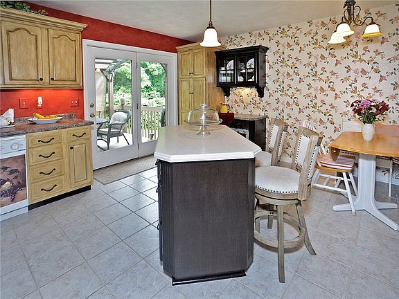 5th image of 132 Odinwood Ct