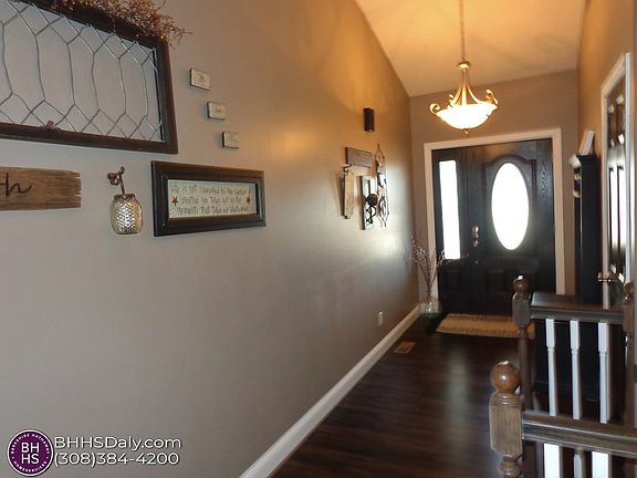 3rd image of 3006 Laramie Dr
