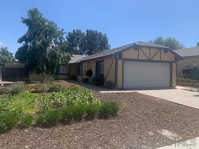 1st image of 23271 Sonnet Dr