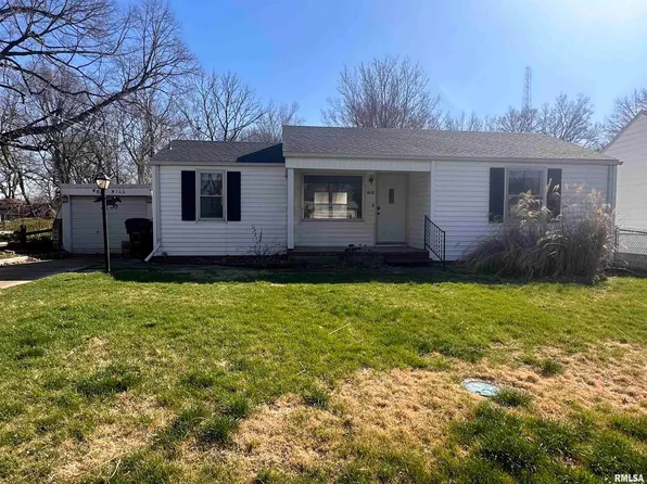 408 E Mill St, Rochester, IL 62563