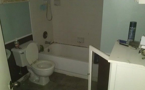 2nd image of 20203 Glenmoor Dr