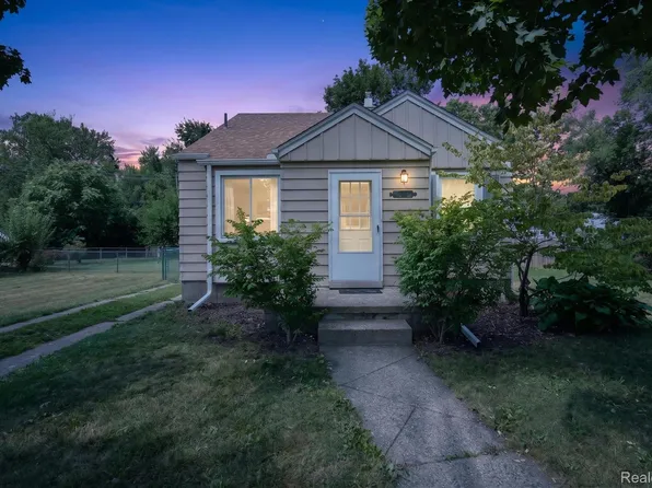 15579 Wakenden, Redford, MI 48239