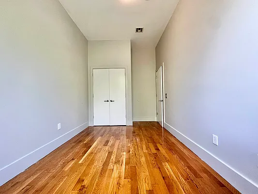 Rented by ERNY LLC | media 10