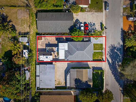 2nd image of 623 S Pine Street