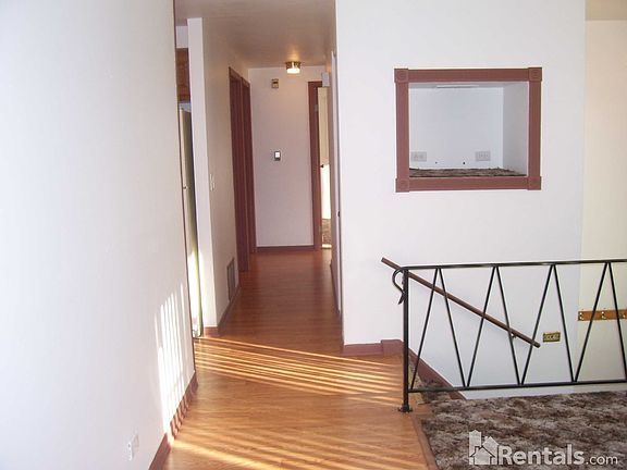 5th image of 530 Norwood Ln