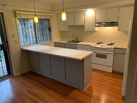 2nd image of 5895 Park Ave