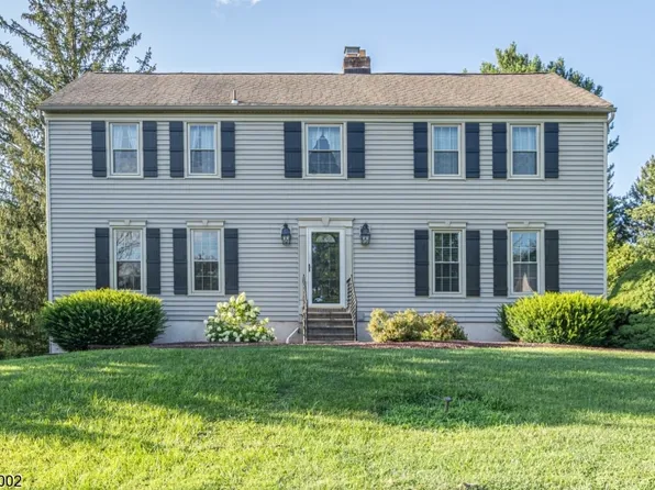 4 Granary Rd, Delaware Twp., NJ 08559