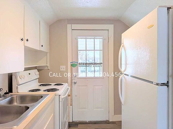 2nd image of 133 Catherine St Unit 1/2