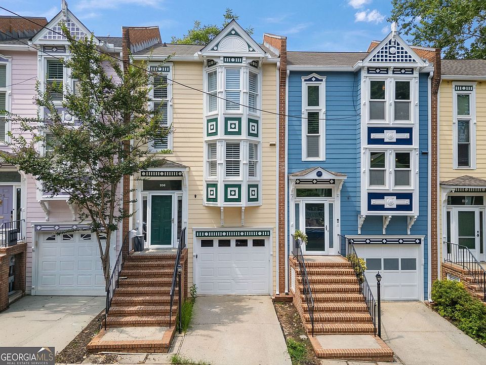 1st image of 206 6th St NE #206
