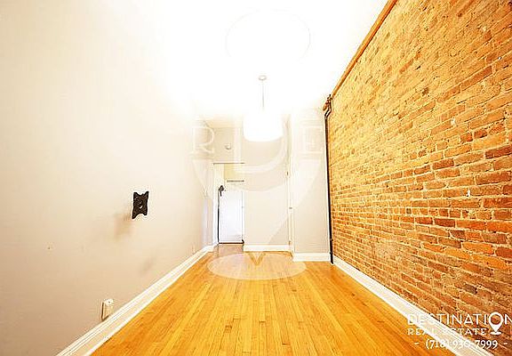 2nd image of 536 11th St #1R