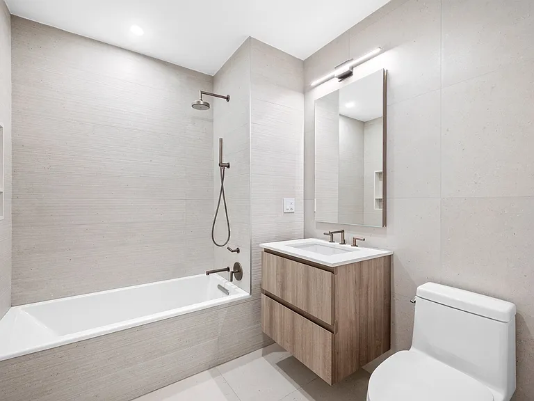 526 Union Ave #303 — Photo 7