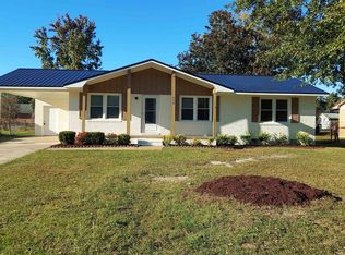 608 Freda Ct, Spring Lake, NC 28390