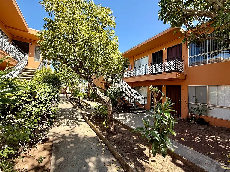 3686 Marlborough Ave #5 — Photo 4