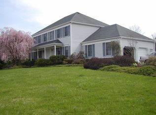 9 Ridgeview Dr, Belle Mead, NJ 08502