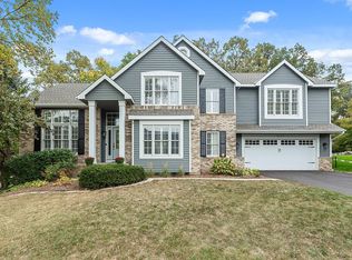 8729 Cottonwood Ln, Eden Prairie, MN 55347