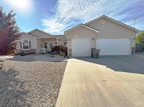 149 NE Lightning, Mountain Home, ID 83647