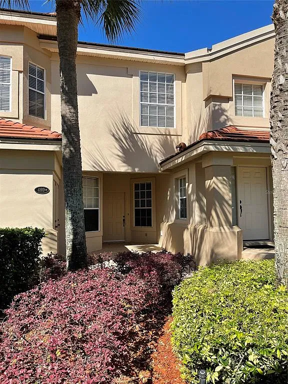 3 bed, 2.0 bath, 1367 sqft, $2,195 — Photo 1