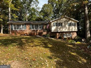 248 King Arthur Dr, Woodstock, GA 30189