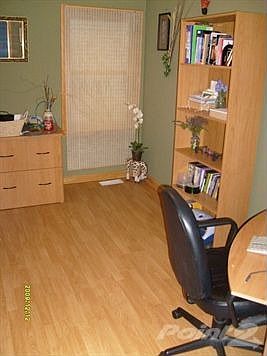 4th image of 820 Lamay Ave