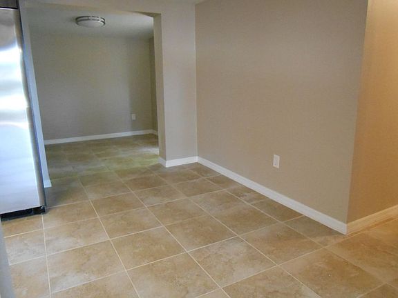 4th image of 4109 W Mango Ave