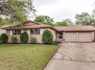 3218 Oceanview St, Irving, TX 75062