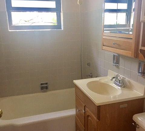 4th image of 7379 N Winchester Ave APT 2S