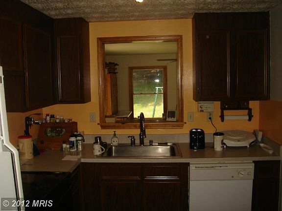 5th image of 2122 Briarwood Dr