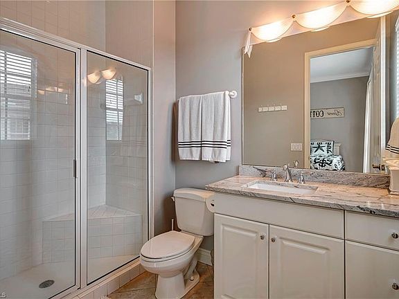 4th image of 1836 Seville BLVD #1122