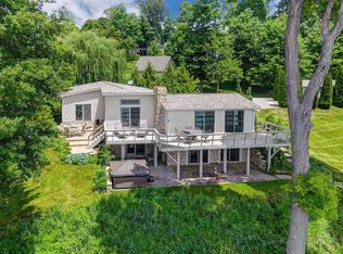 560 Avon Pl, Thornville, OH 43076