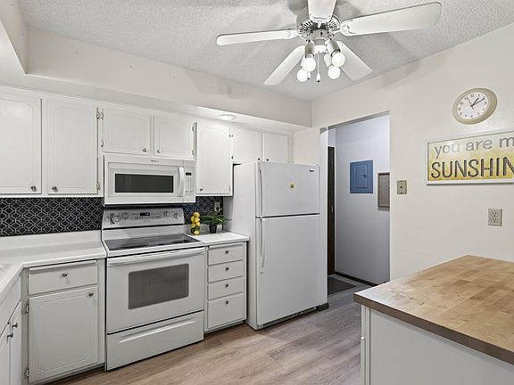 4th image of 12600 Parkwood Dr APT 110