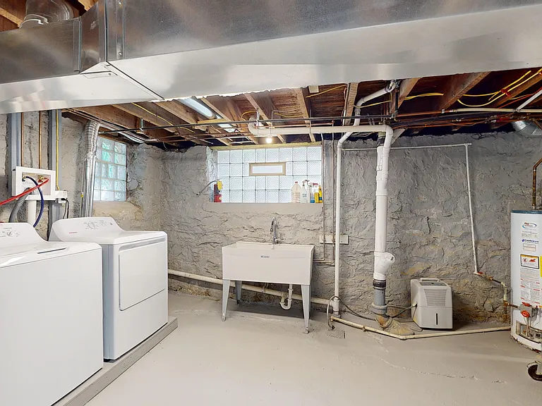 534 Abbott Rd #1 — Photo 15