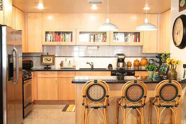 Rented by Level Group | media 19