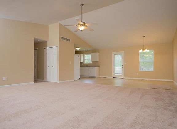 4th image of 710 Leann Dr