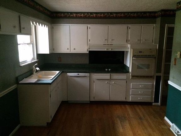 5th image of 2936 Westbourne Dr