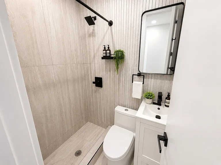 1856 Putnam Ave #1L — Photo 9