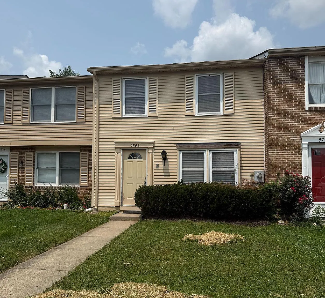 3 bed, 1.5 bath, 1280 sqft, $2,395 — Photo 1