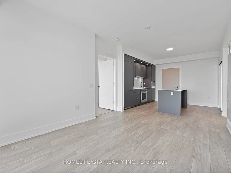 858 Dupont St #602 — Photo 20