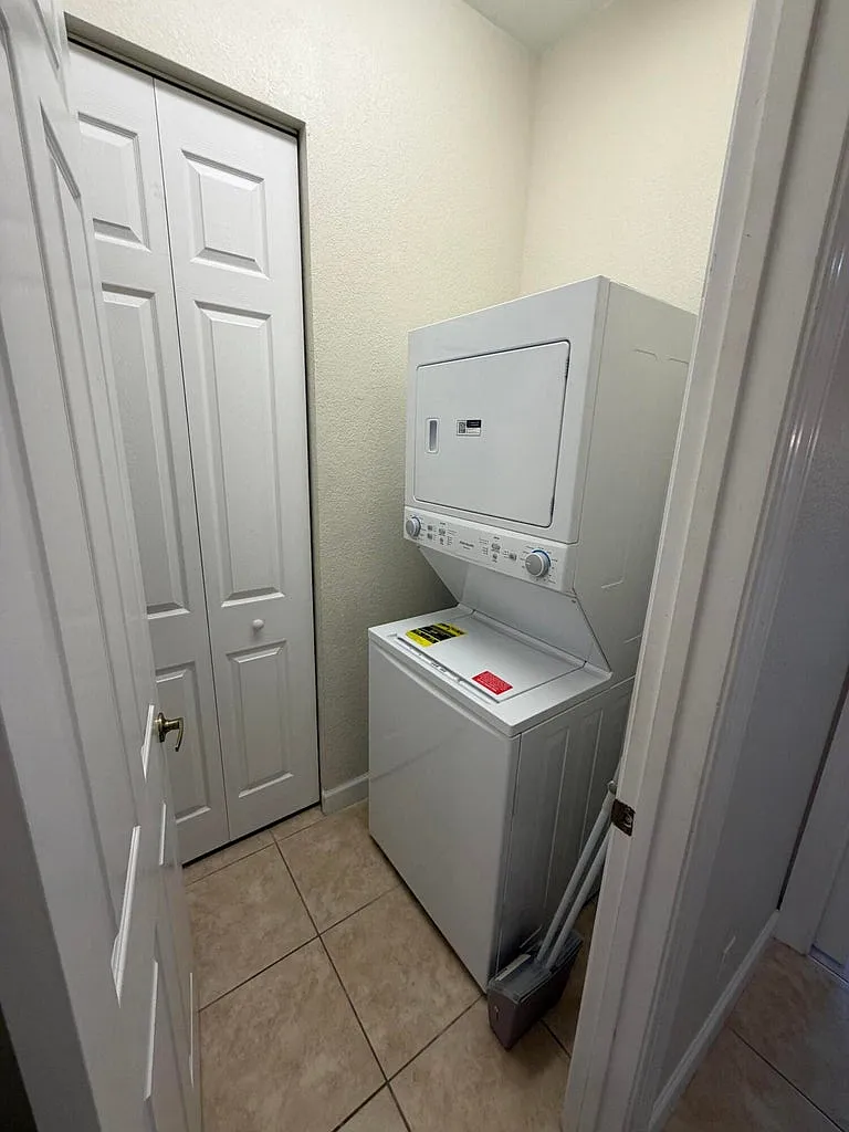 3 bed, 1524 sqft, $3,400 — Photo 3