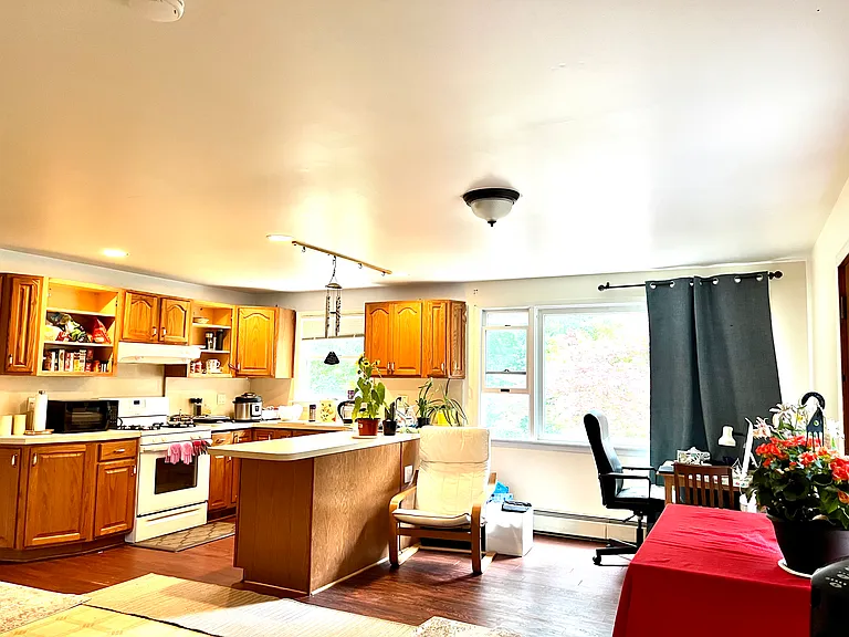 Beverly Rd — Photo 10
