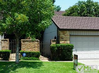 1029 Village Pl, Fort Worth, TX 76112