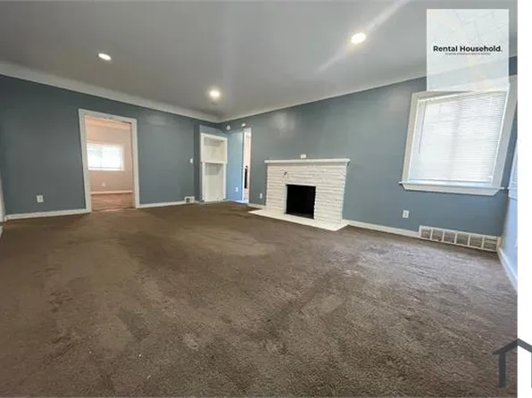 20806 Panama St, Warren, MI 48091