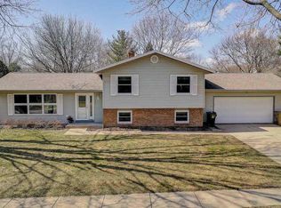 5310 Namekagon Ln, Madison, WI 53704