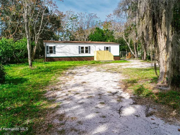 12415 Parkwood St, Hudson, FL 34669