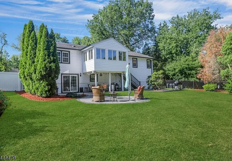 11 Rande Dr — Photo 44