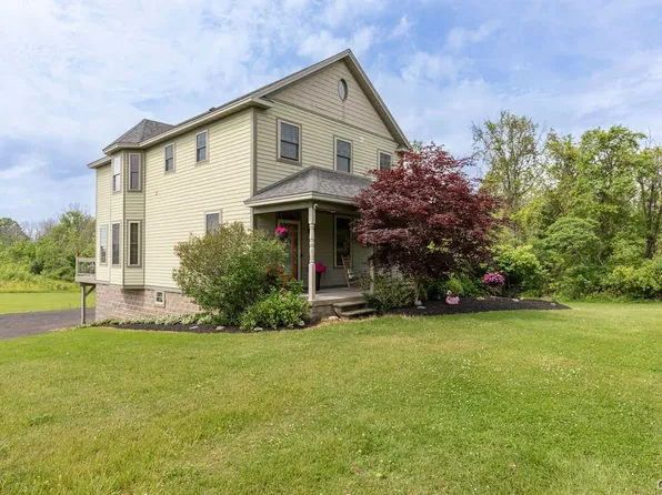 321 W Lake Rd, Oswego, NY 13126