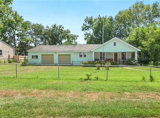 11107 E 25th St, Independence, MO 64052