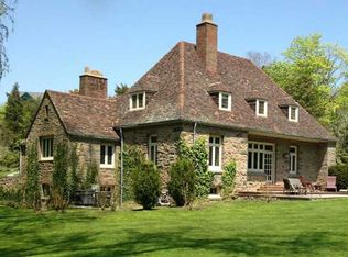 65 Gray Craig Rd, Middletown, RI 02842