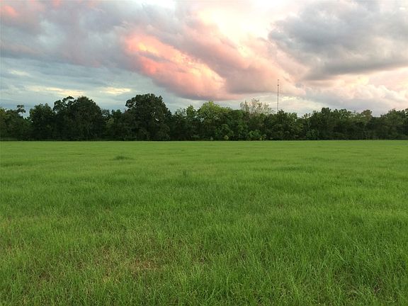 3rd image of 347 E Caroline St